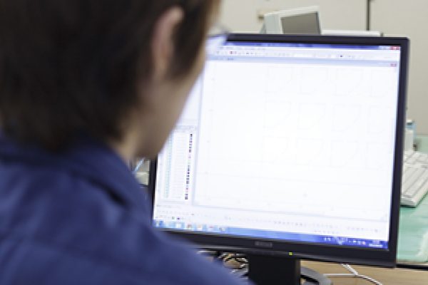 型の設計・測定